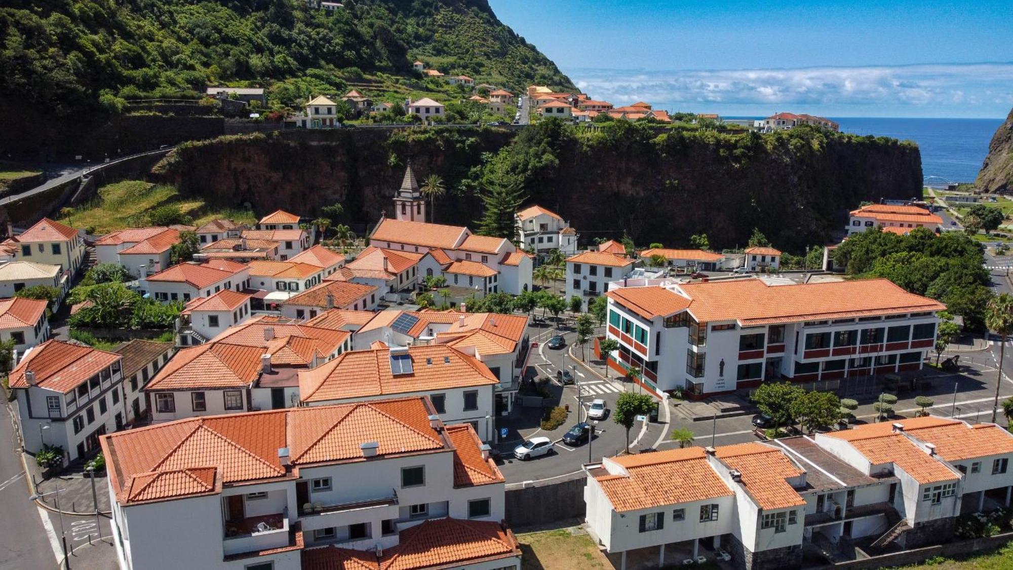 Amarelo Apartment By Atlantic Holiday São Vicente Extérieur photo